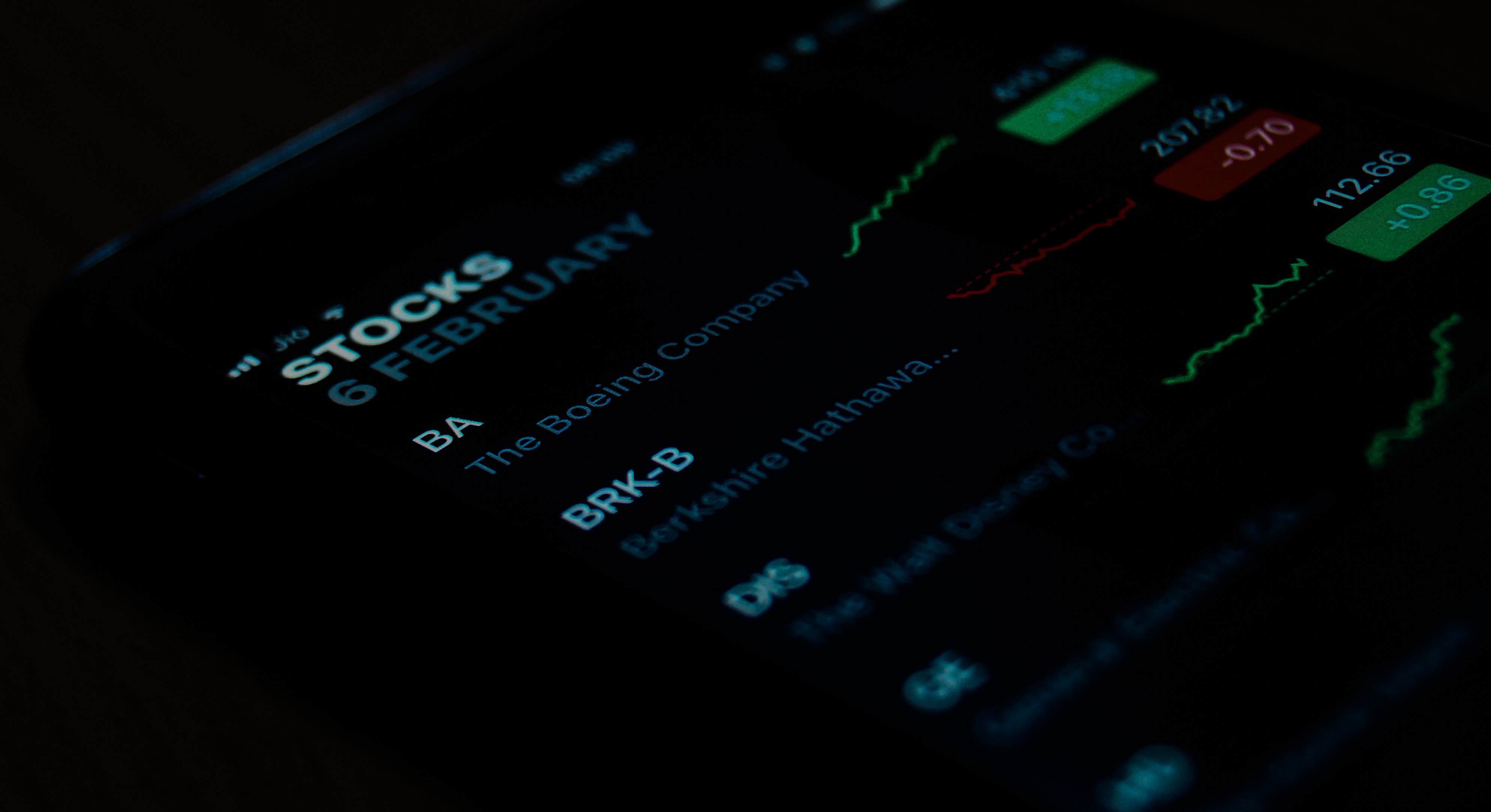 admiral markets spread and fees