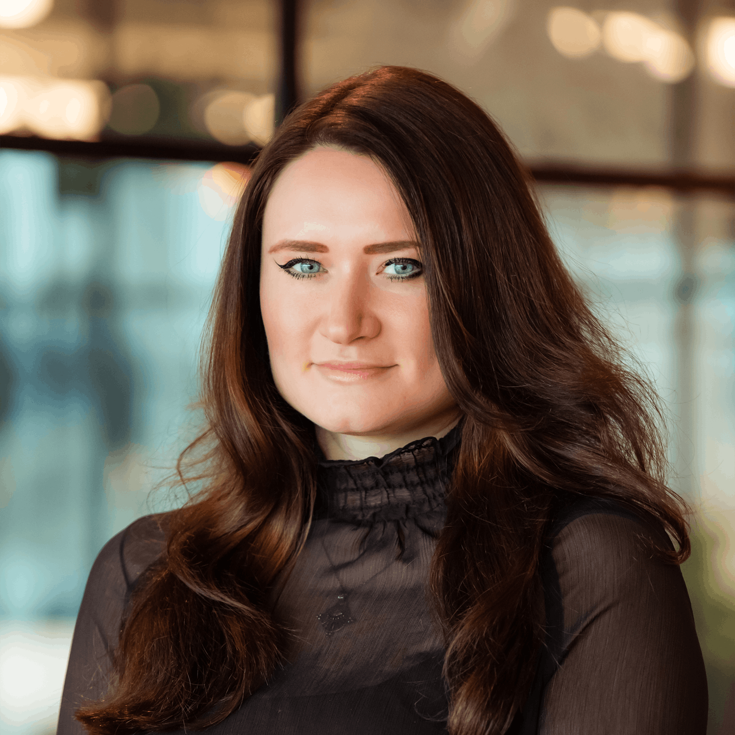 Elly Watson headshot