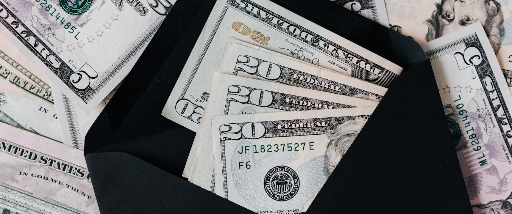 $20 bills and other cash bills