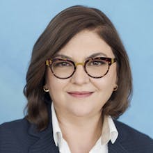 Adina-Ioana Vălean