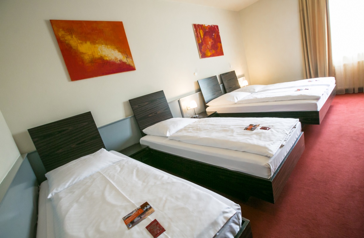 Space Creator Day Hotels