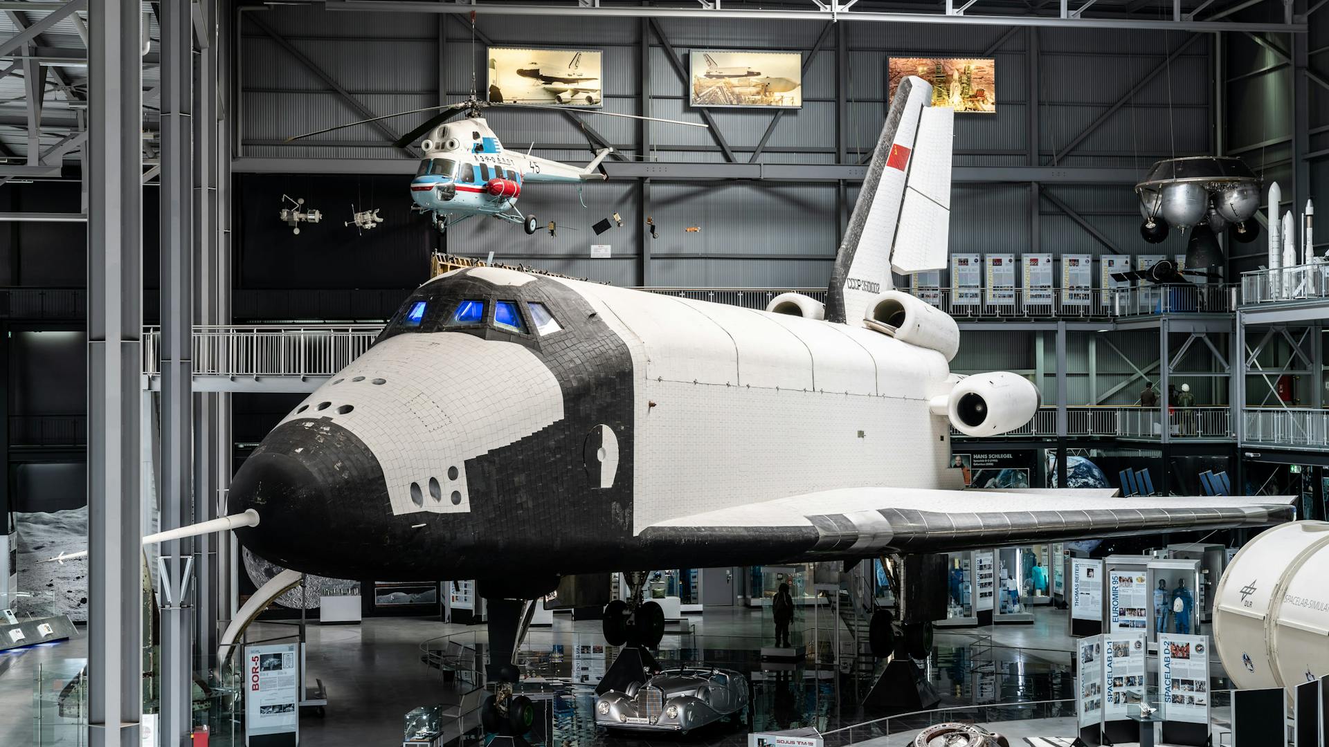 Geführte Museumstour rund um das Buran Shuttle mit Energia Buran Archiv