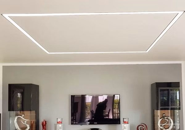 Indirekte Beleuchtung an einer Spanndecke in einem Wohnzimmer - - Licht - Spanndecken Markowski GmbH