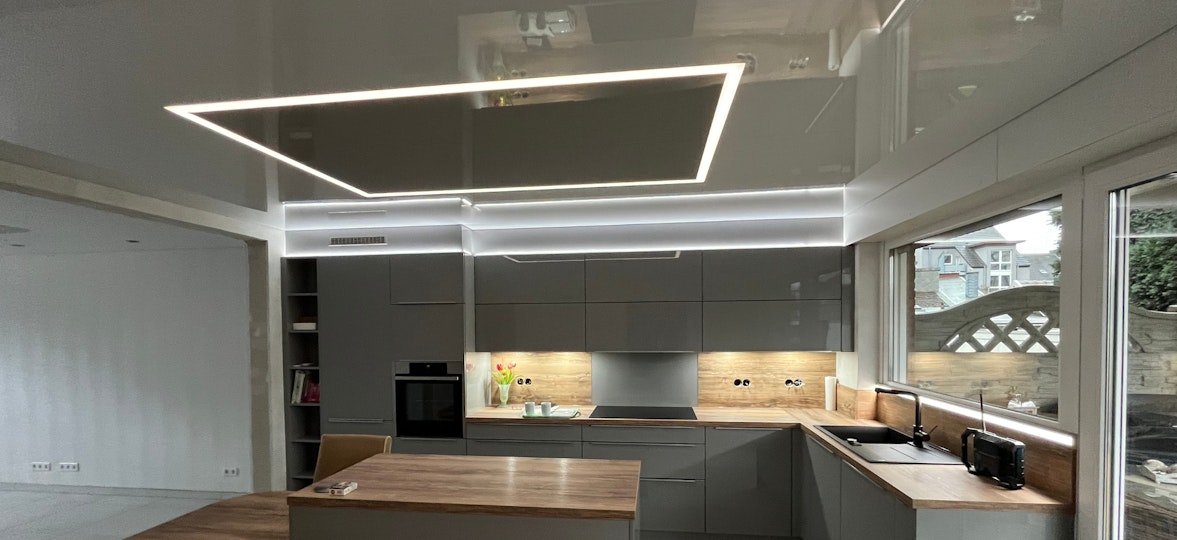 moderne Küchendecke - Küchendecke - Spanndecken Markowski GmbH