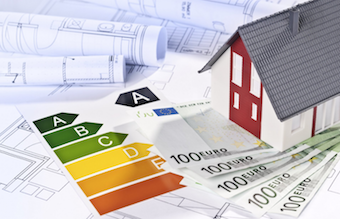 Miniatur Haus steht auf Geldscheinen - Gutachten - Spanndecken Markowski GmbH