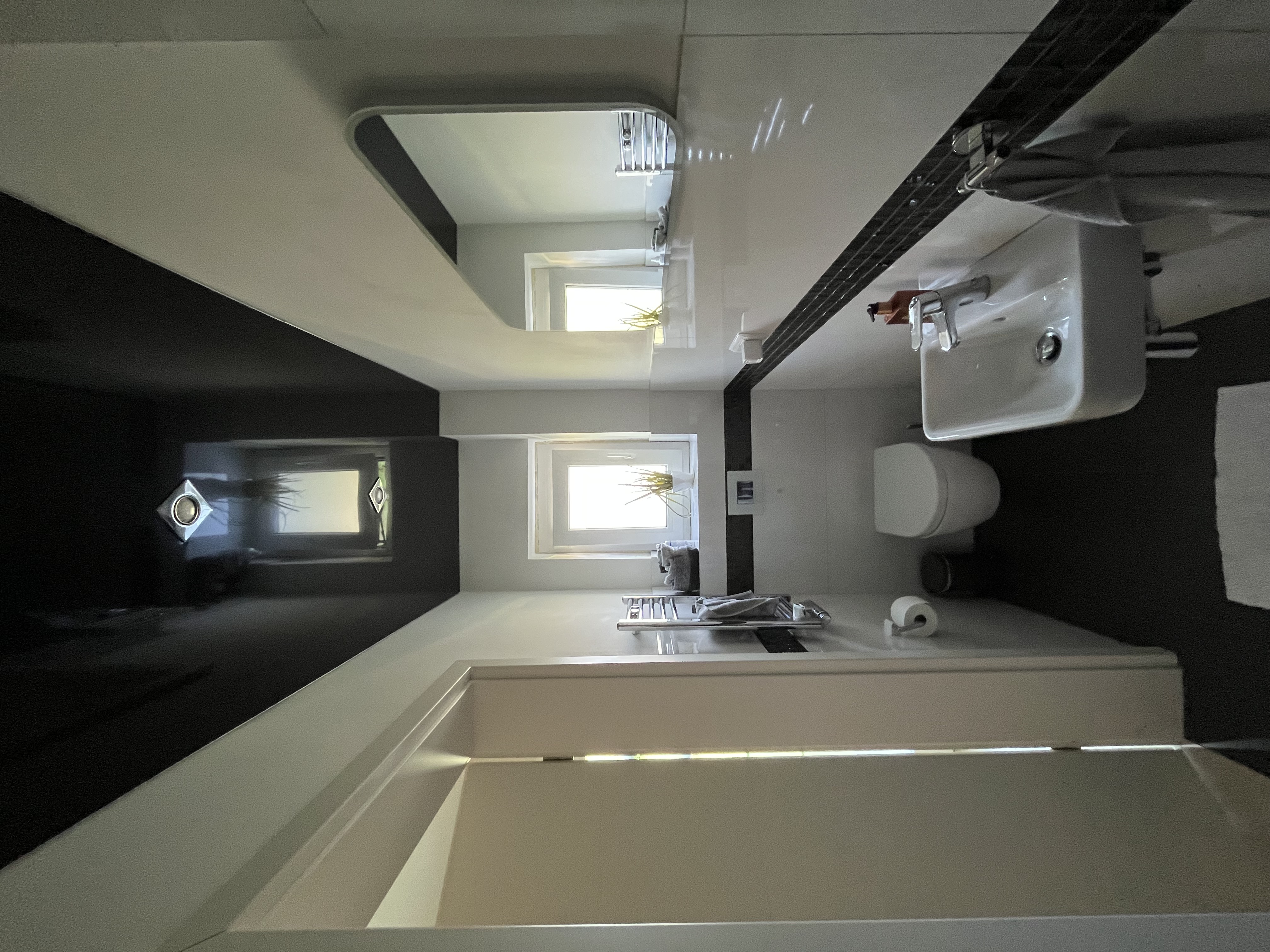 Hochglanzdecke schwarz