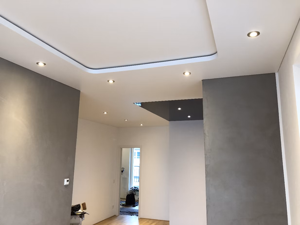 Beleuchtung eines Zimmers durch Einbaustrahler - Beleuchtung - Spanndecken Markowski GmbH