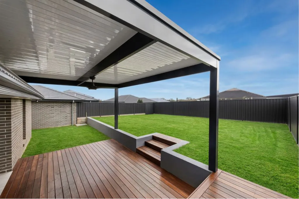 Contemporary Outdoor Patio Structure