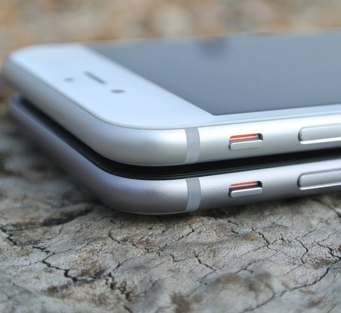 Saturn Smartphones Zwei Handys