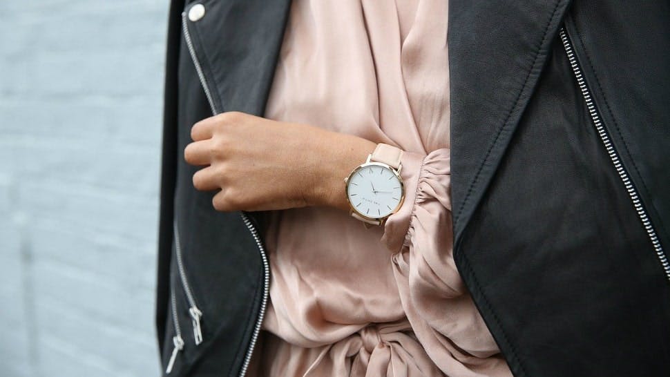 Klassische Lederarmbanduhr produkt bild