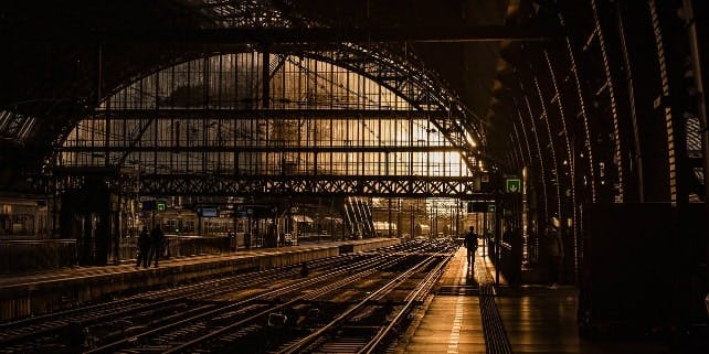 Bahnhof Nachhaltiges Reisen mit Zug