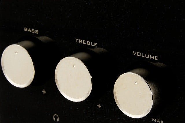 Bedienelement einer HiFi-Anlage