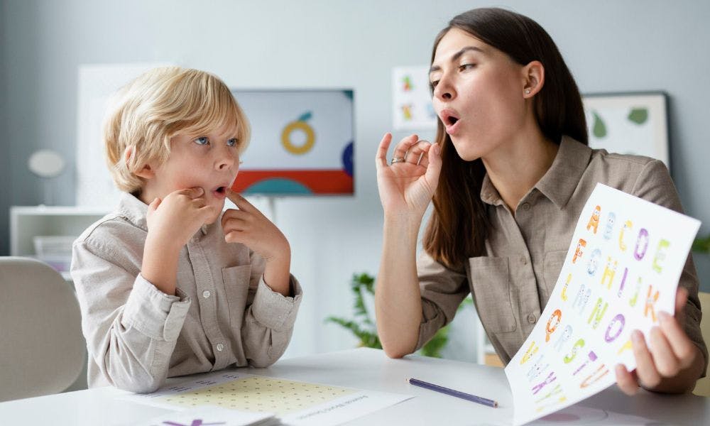 PARENTS GUIDE TO SPEECH AND LANGUAGE PROBLEMS