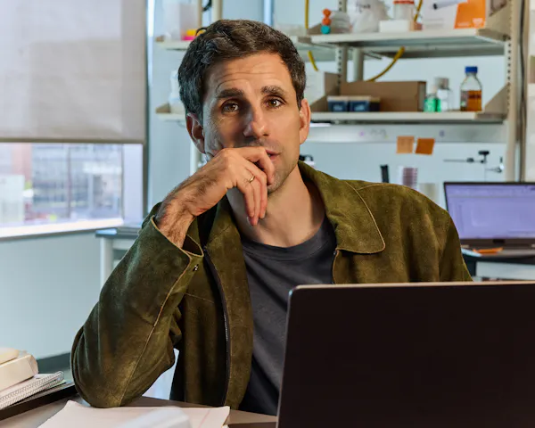 César de la Fuente / Leader of the Machine Biology Group / University of Pennsylvania / Philadelphia / Pennsylvania / 2026