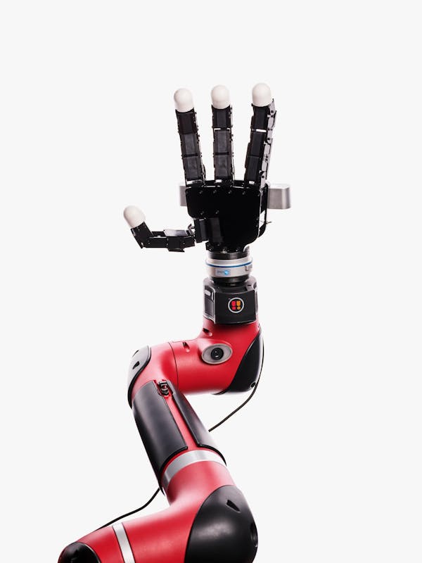 Robotic Hand Learning To Grasp / Facebook Headquarters / Menlo Park / California / 2019