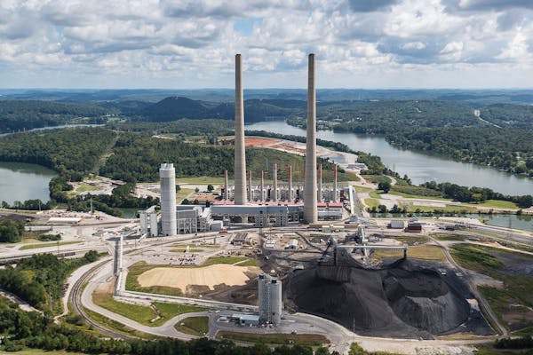 Kingston Coal Plant / Harriman / Tennessee / 2010