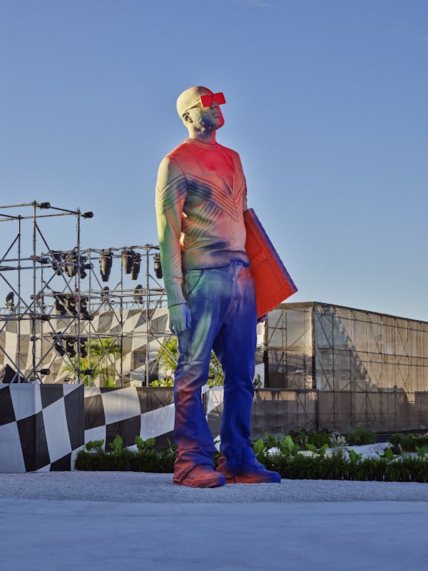 Virgil Abloh Statue / Louis Vuitton Men's SS22 Show Set / Miami / Florida / 2021