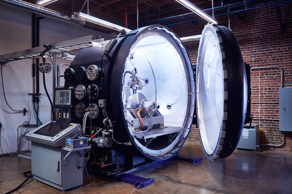 Hyperloop One Levitation Rig / Los Angeles / California / 2015