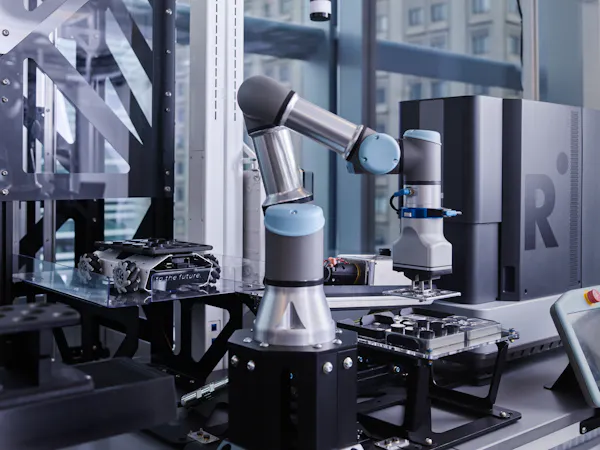 Robotic Sample Handling in an Automated Materials Laboratory / Radical AI / Manhattan / New York / 2025