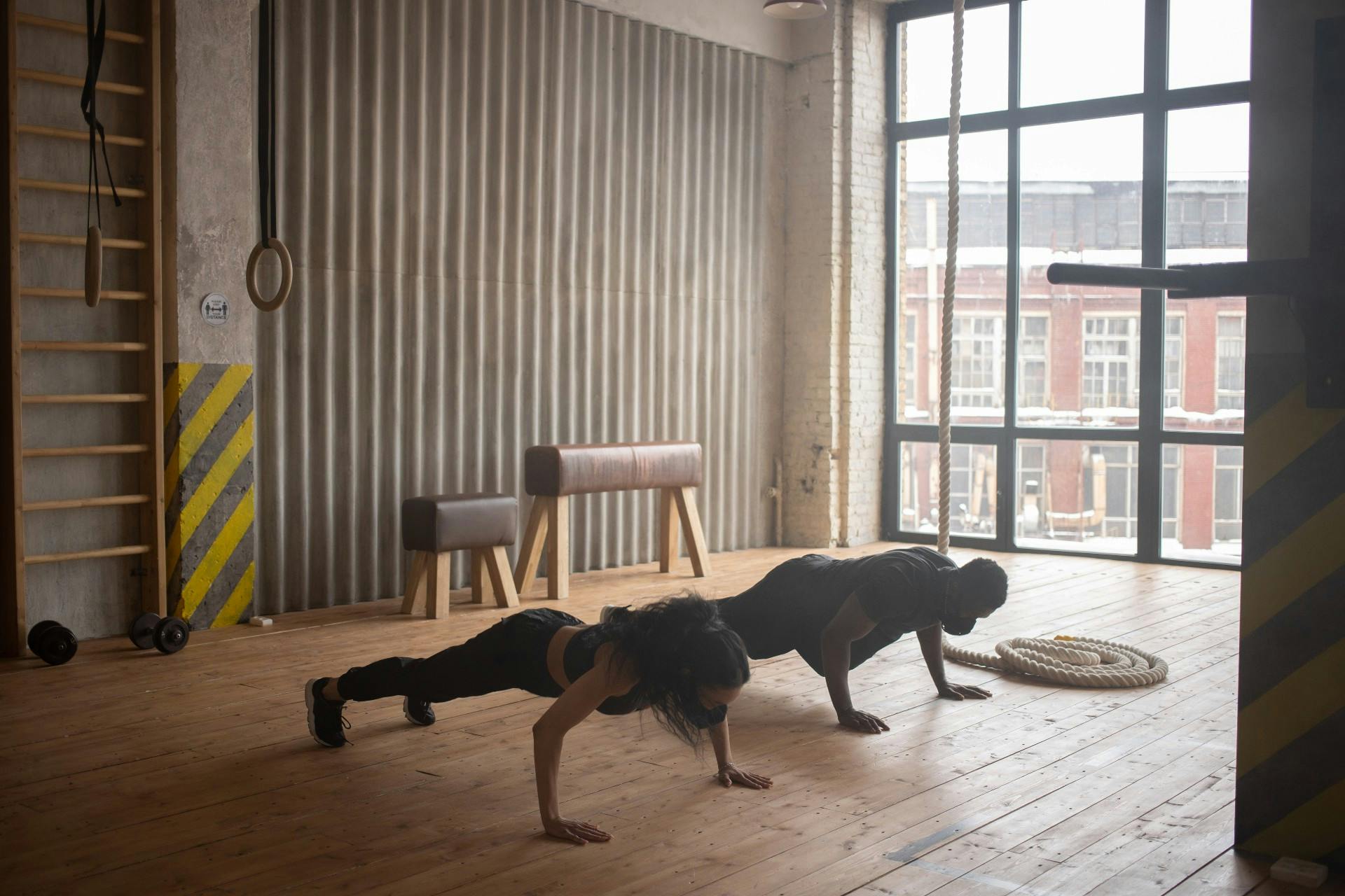gym-training-with-a-partner