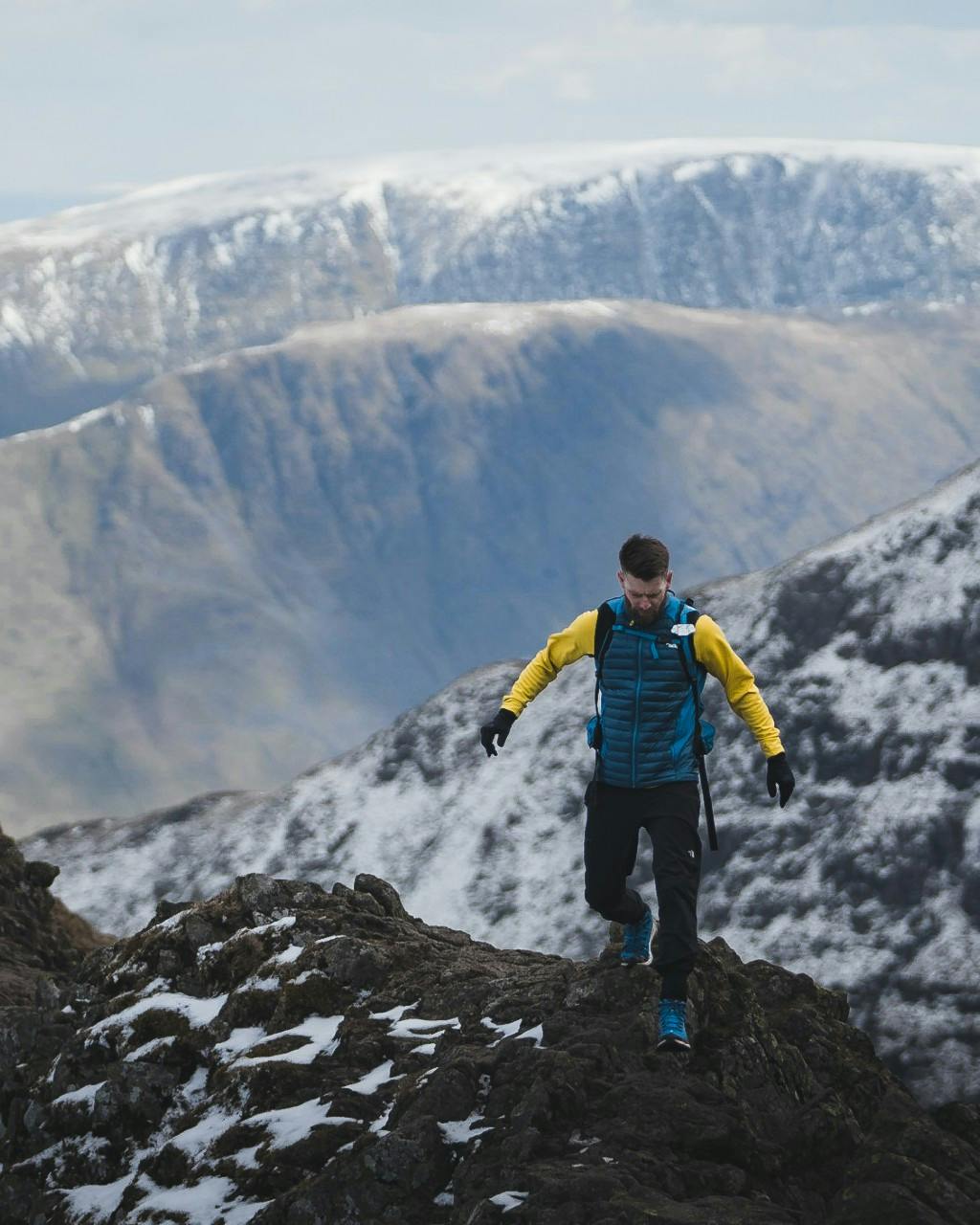 the-north-face-discover-your-trail-komoot-collection-helvellyn-striding-edge-swirral-edge-lake-district