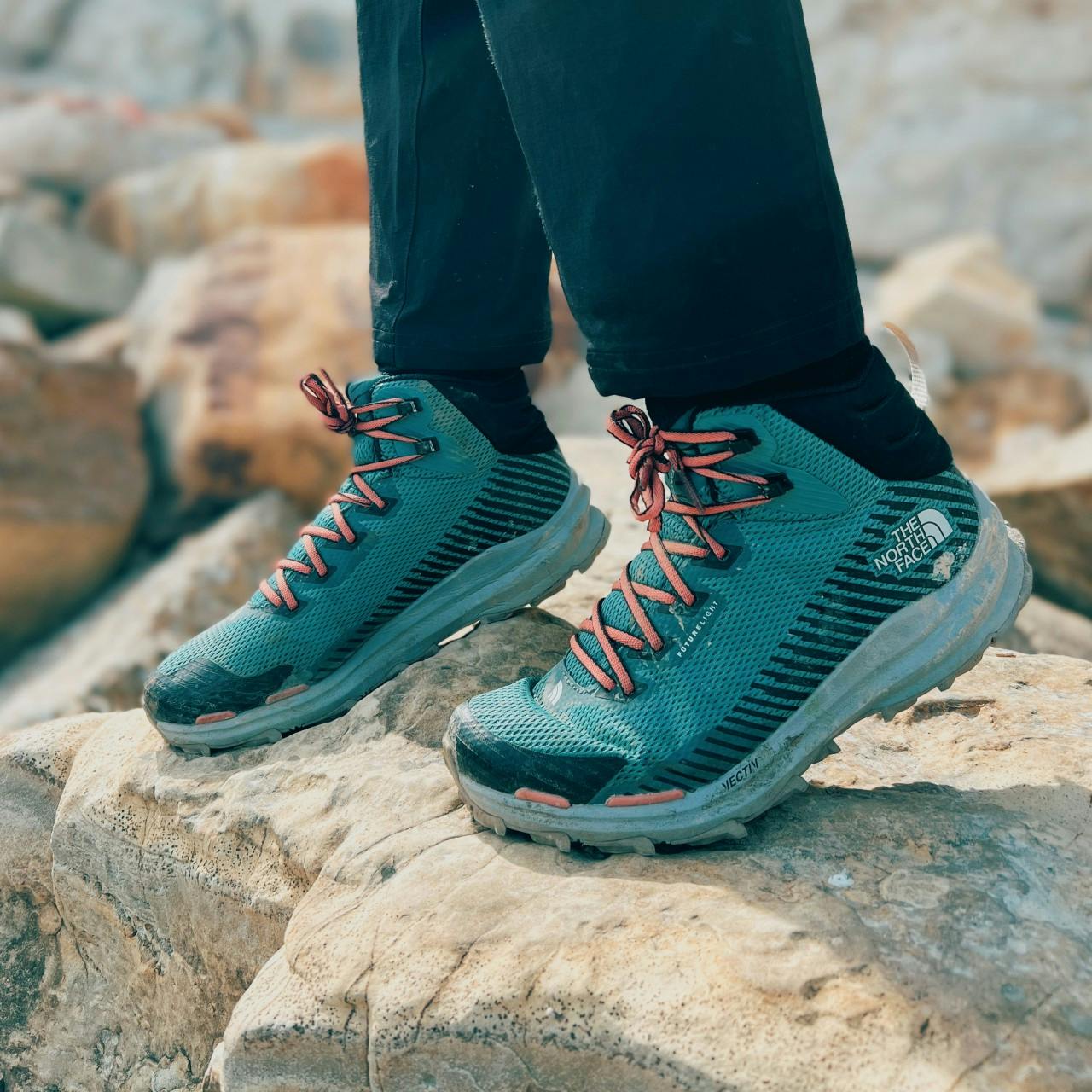 article12-the-north-face-sportsshoes-discover-your-trails-komoot-collection-hastings