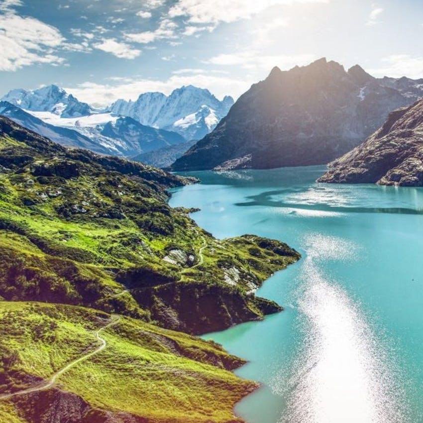 Article thumbnail for World's Best Hikes 4: Lac D'Emosson to Le Buet