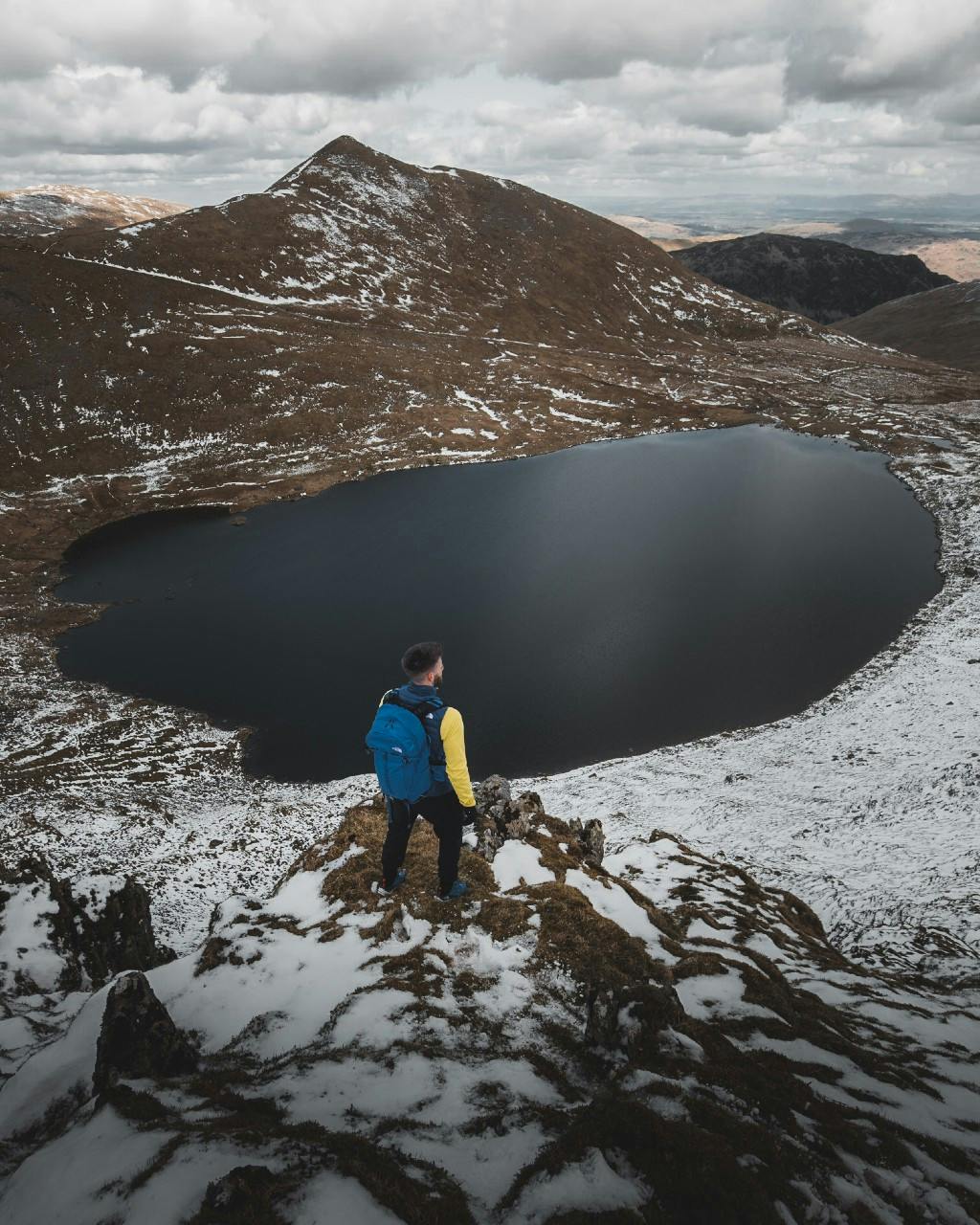 the-north-face-discover-your-trail-komoot-collection-helvellyn-striding-edge-swirral-edge-lake-district