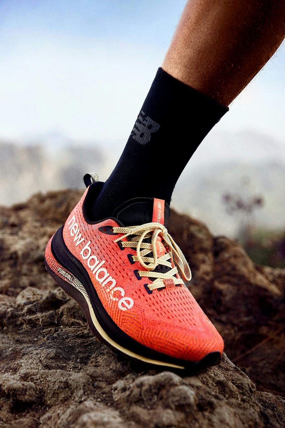 new-balance-fuelcell-supercomp-trail-running-shoes