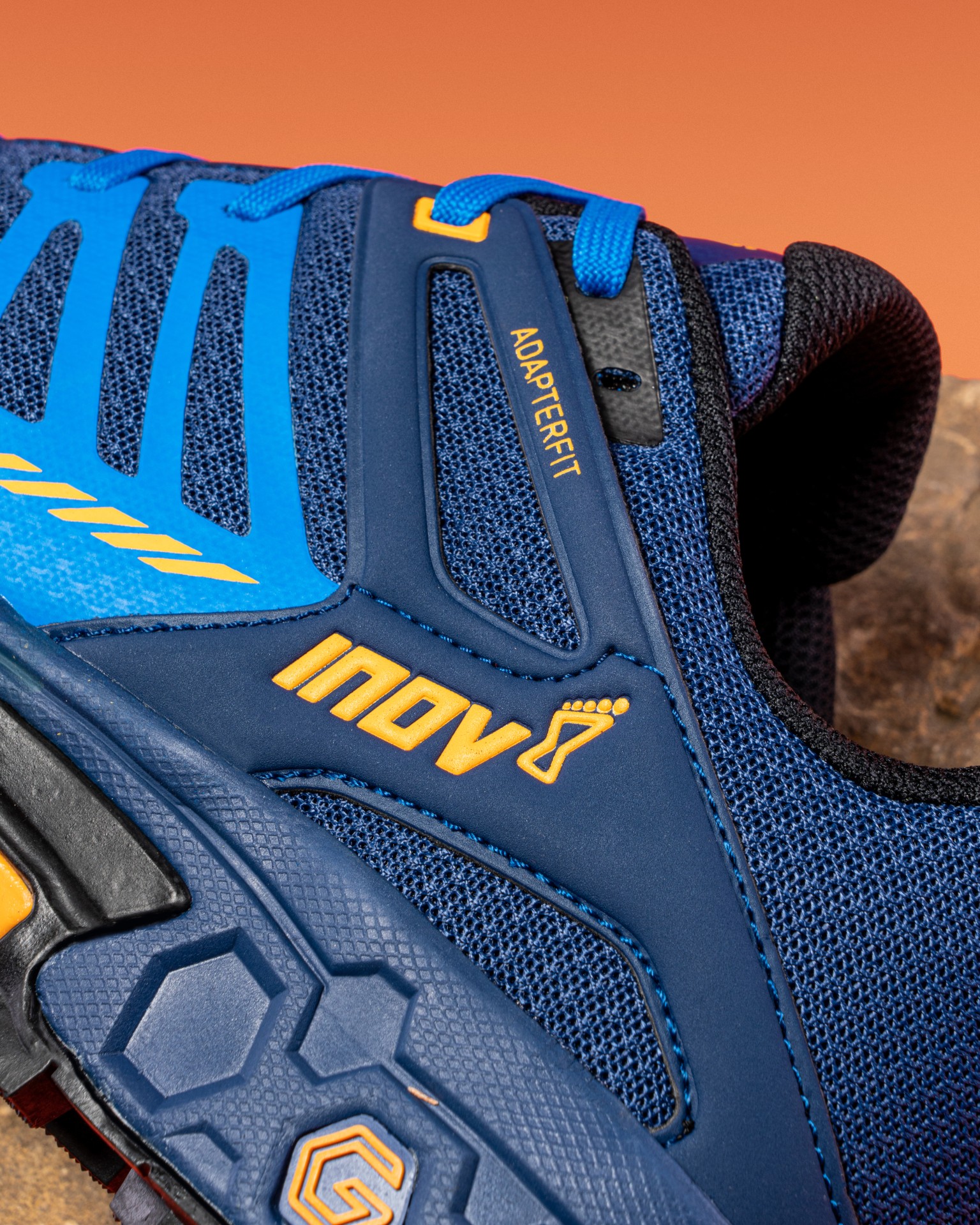 Inov8 320 on sale