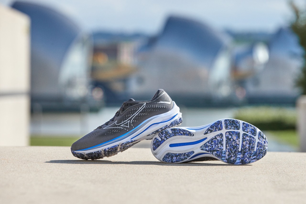 REVIEW Mizuno Wave Rider 25 SportsShoes