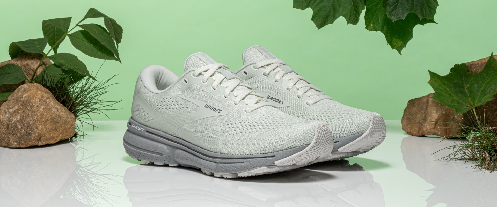 Brooks mach shop 15 womens silver