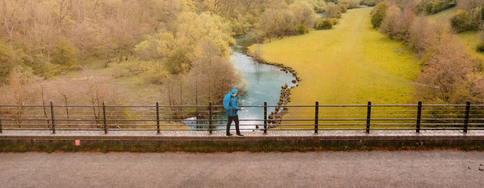the-north-face-discover-your-trail-komoot-hiking-collection-monsal-head-peak-district