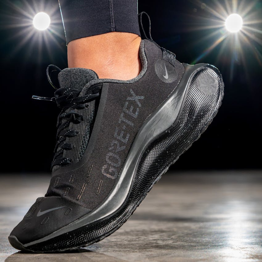 Las mejores zapatillas impermeables de este 2022 para correr en la