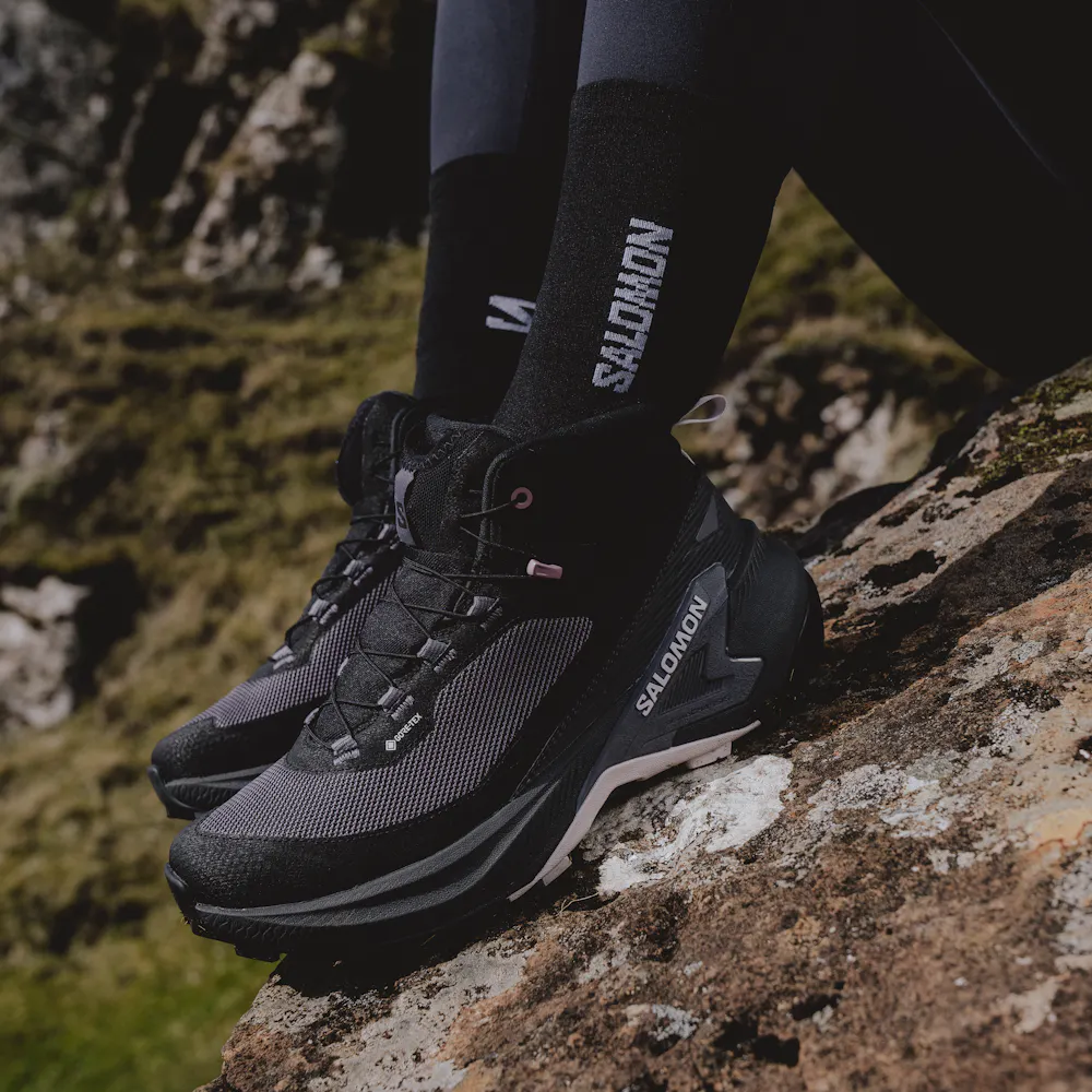 Salomon Genesis Mid hiking shoe