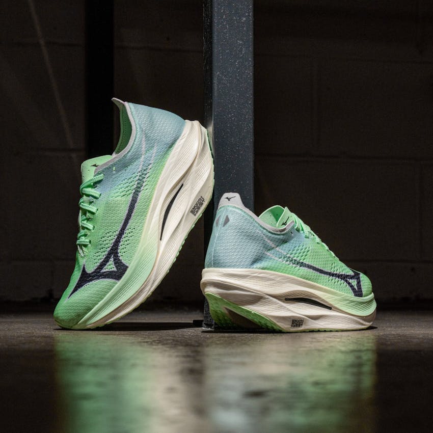 Article thumbnail for REVIEW: Mizuno Wave Rebellion Pro 3