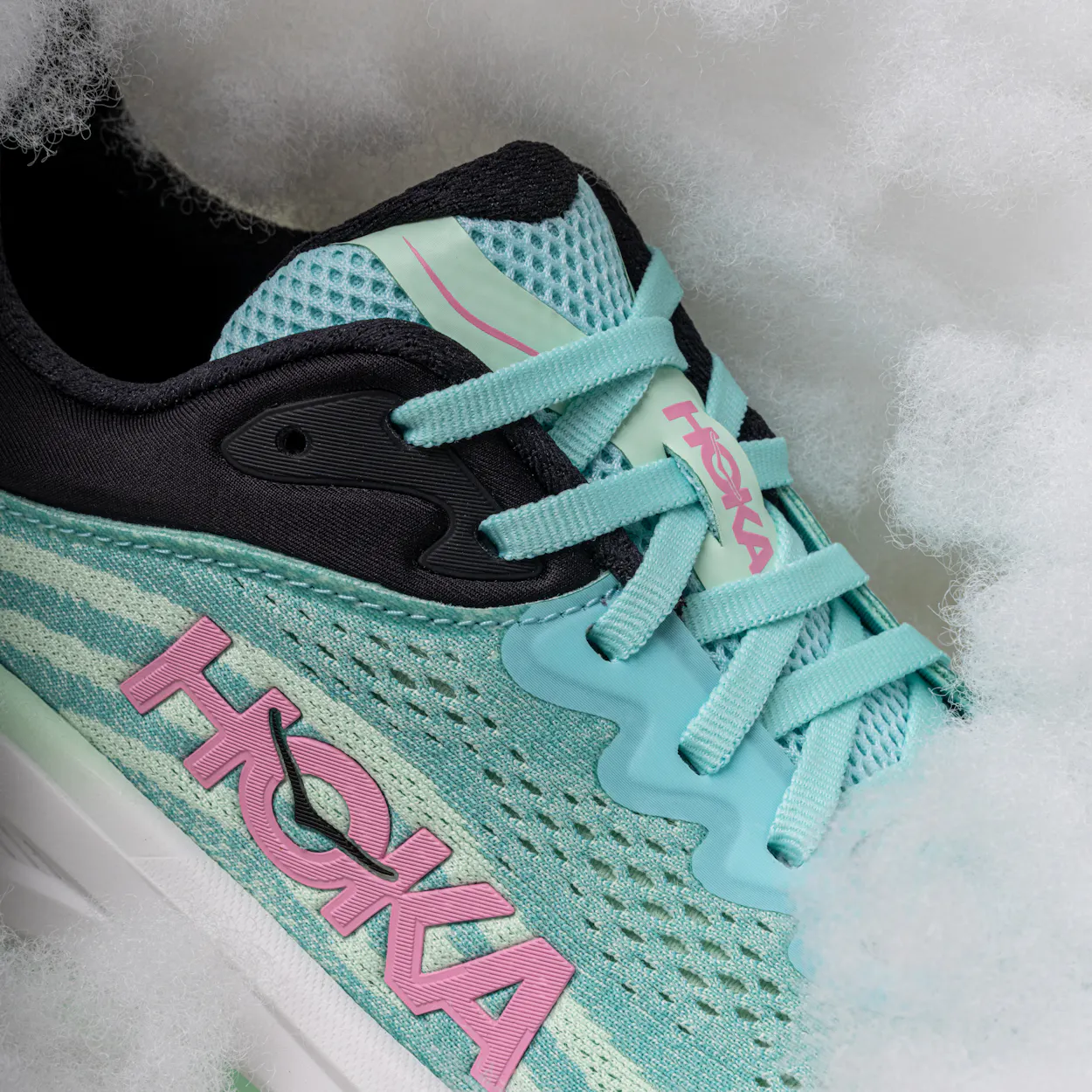 Upper of HOKA Bondi 9