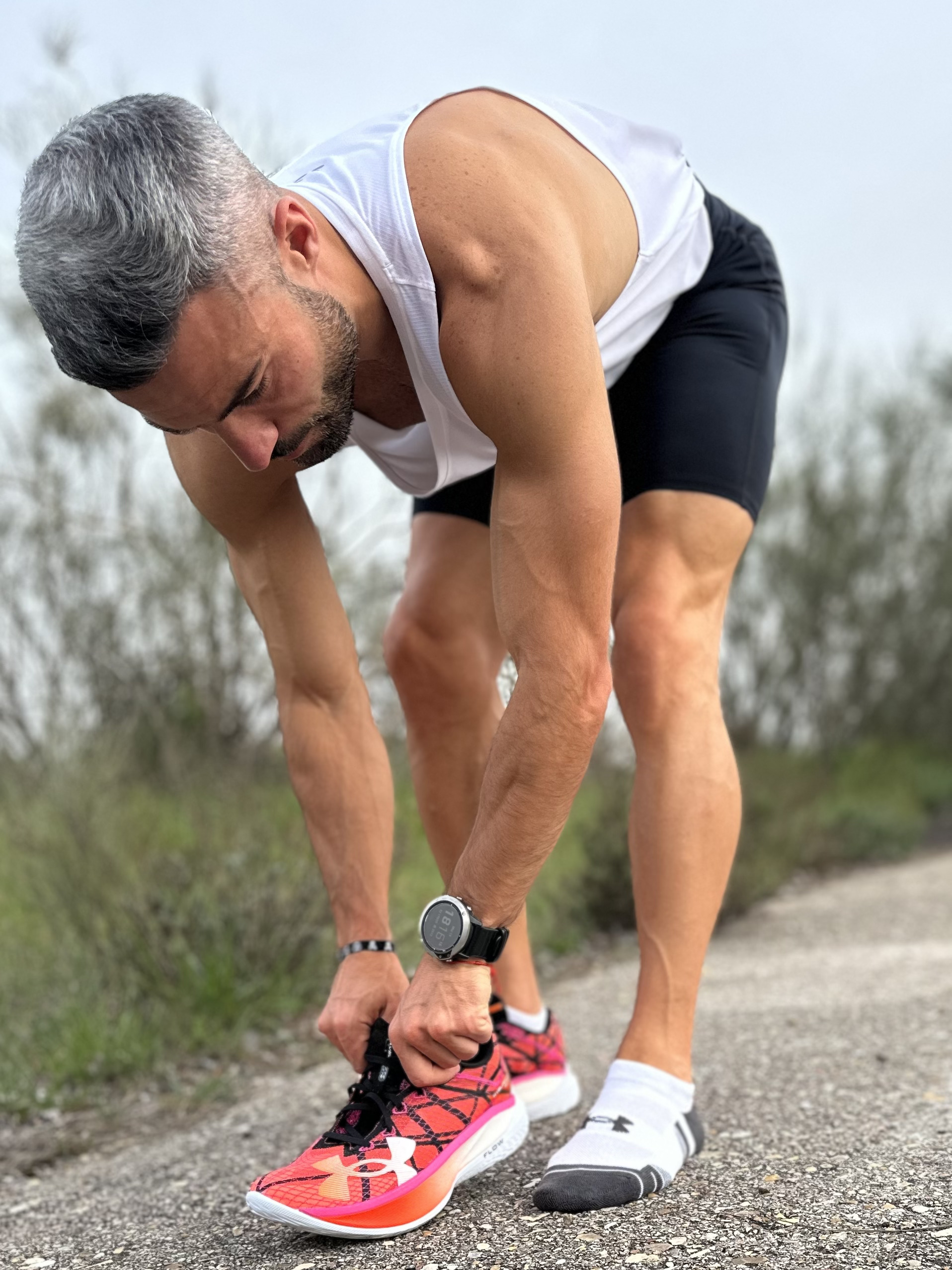 jesús-atándose-las-velociti-elite-2