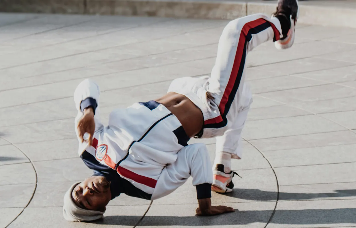 break-dancer-with-head-on-floor