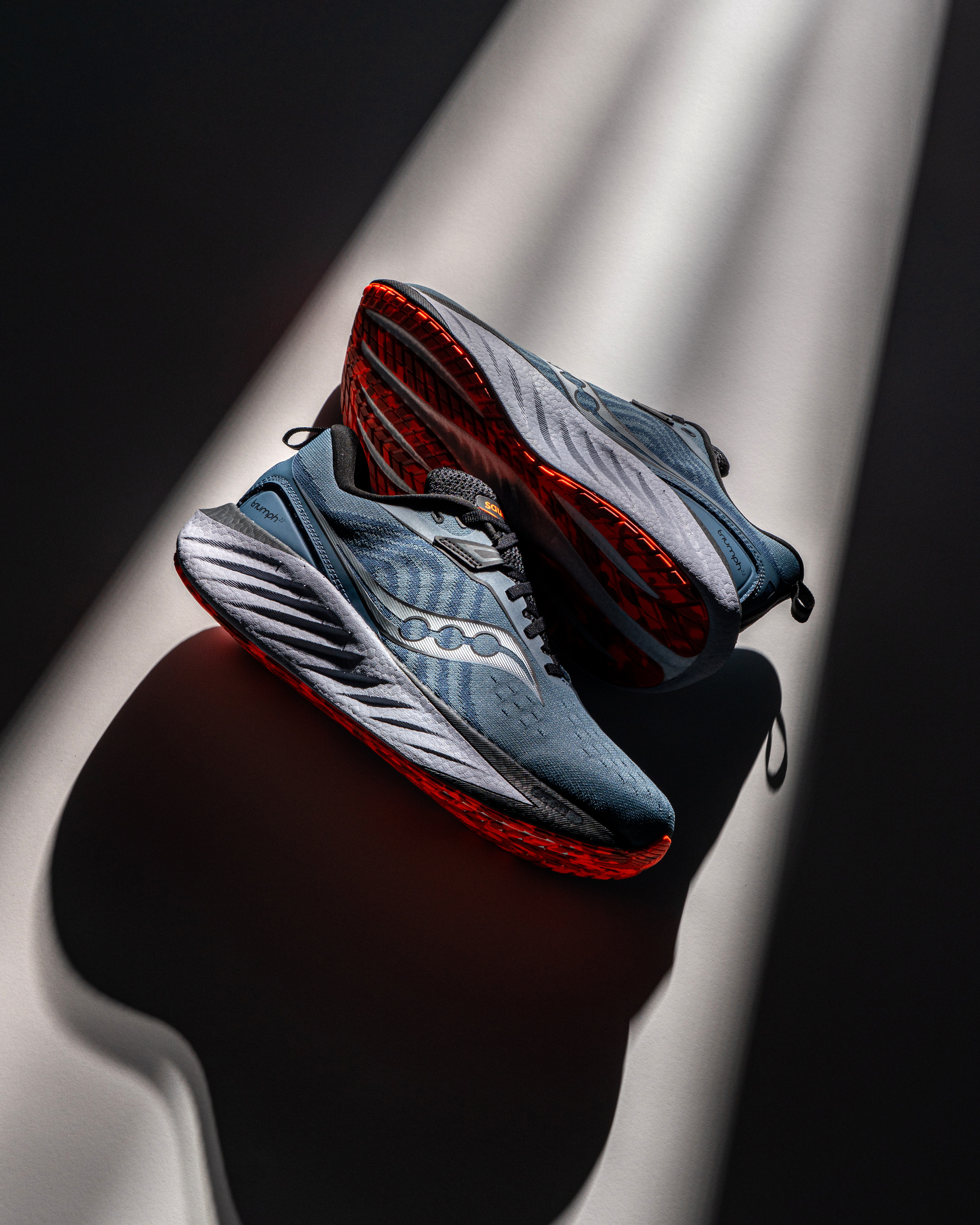 Saucony Triumph 20 – Scarpe Da Corsa Unisex, Ammortizzate E Leggere Con Schiuma PWRRUN+, Colore Unico, Taglie Unisex-Adulto - 2