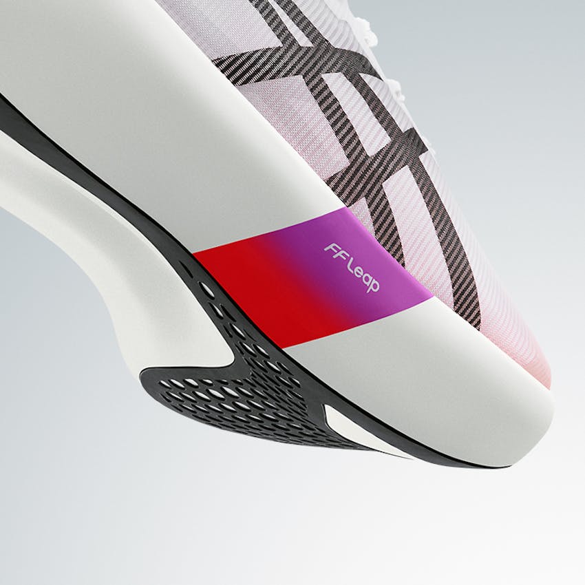 Article thumbnail for FIRST LOOK: ASICS METASPEED™ RAY