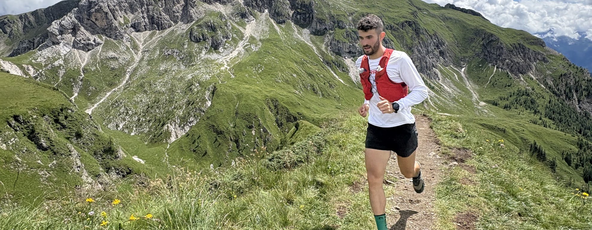 trail-running-summer-mountains