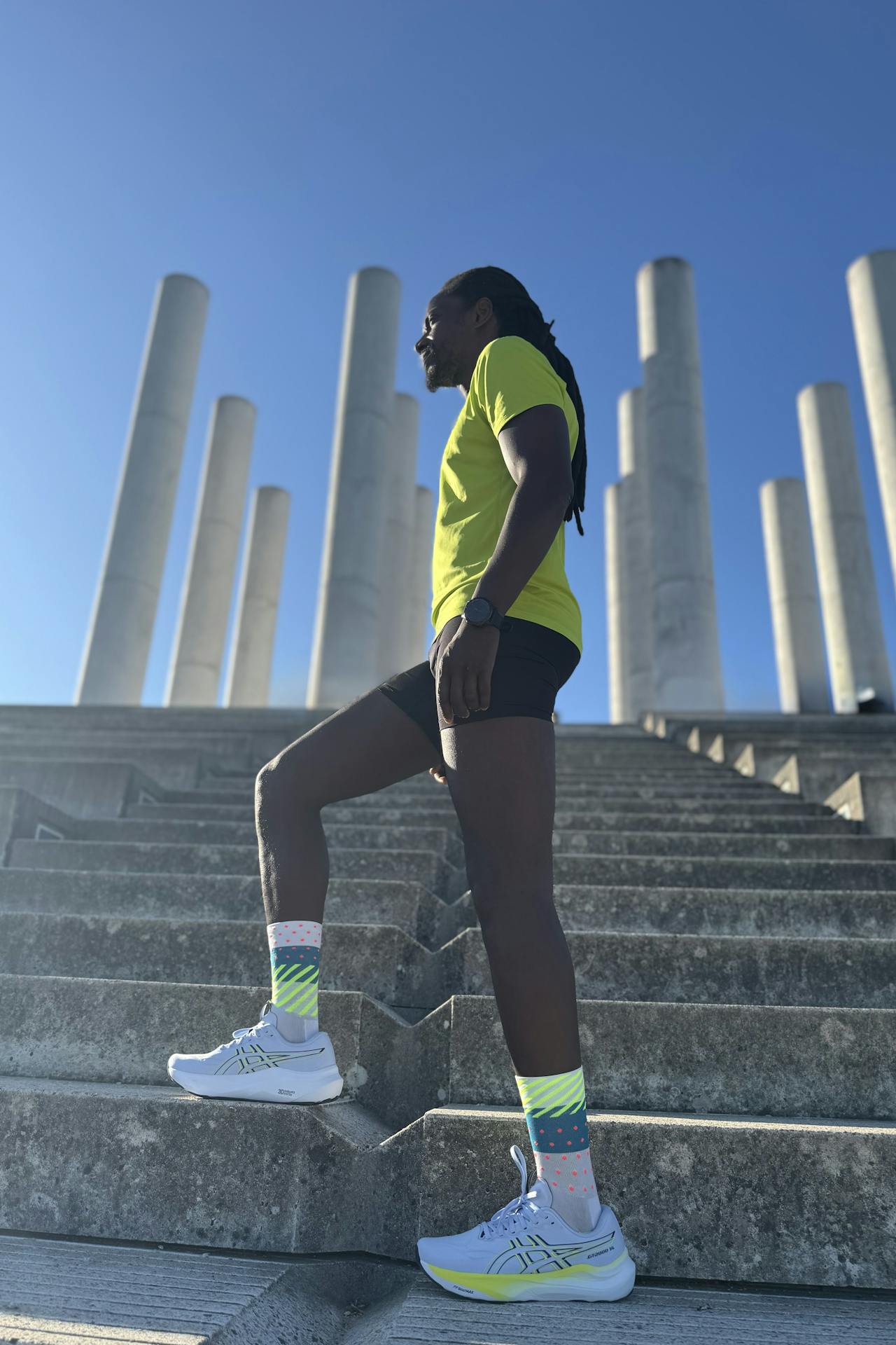 louis-gomis-probando-las-asics-gt-2000-14