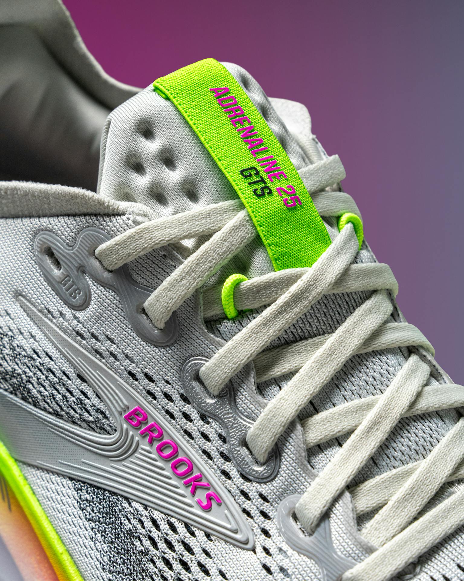 brooks-adrenaline-gts-25