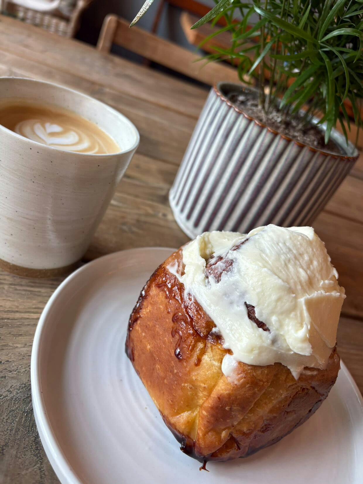 haglofs-swedish-cinnamon-buns