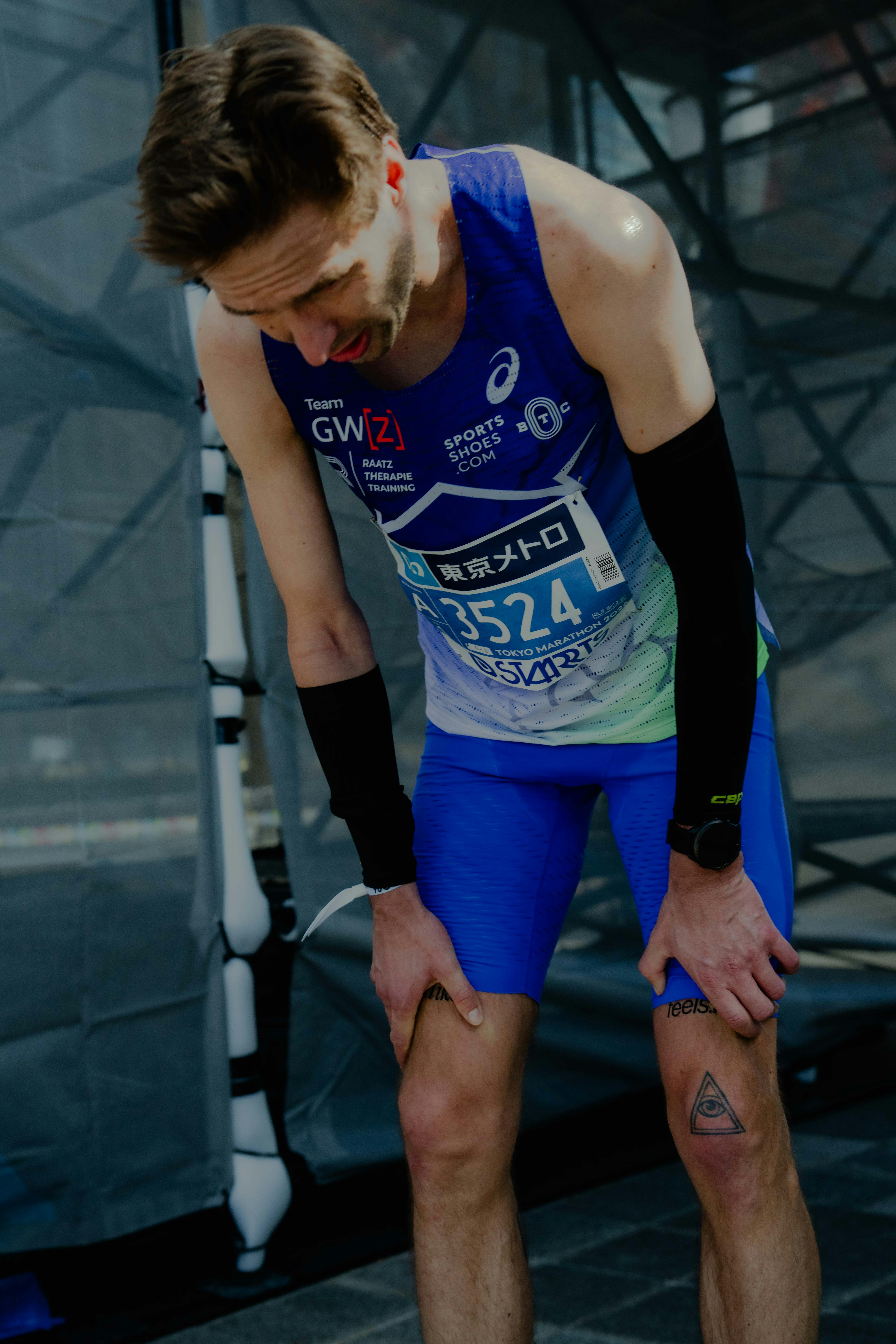 runner-en-la-meta-tokio-maraton