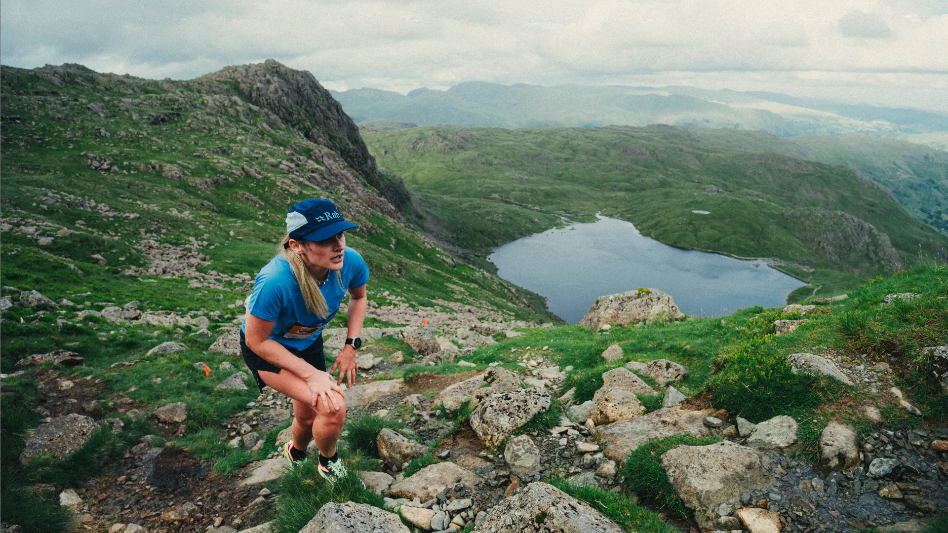stickle grind up hill race woman on the lakeland fell