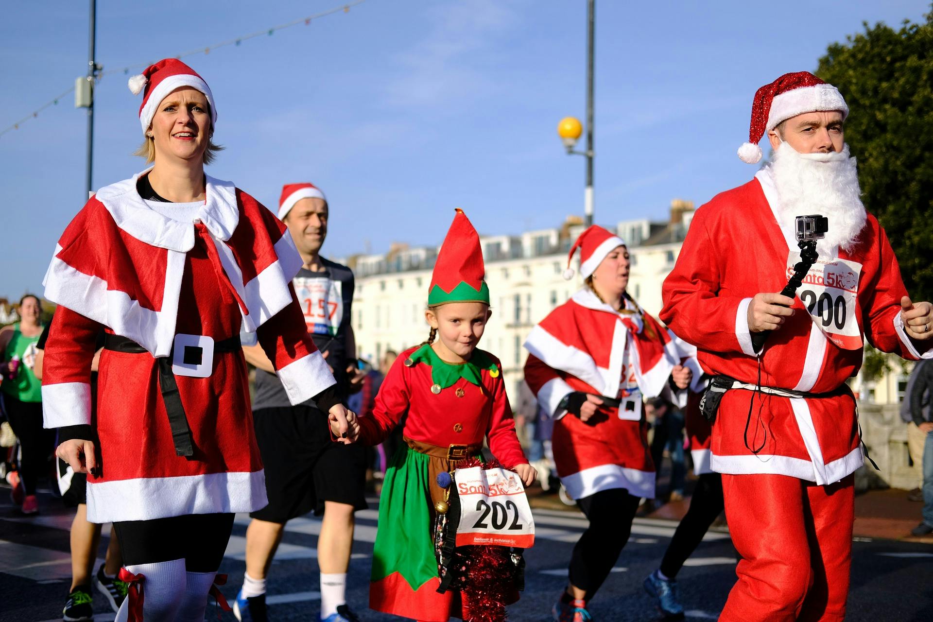 festive-christmas-running-races