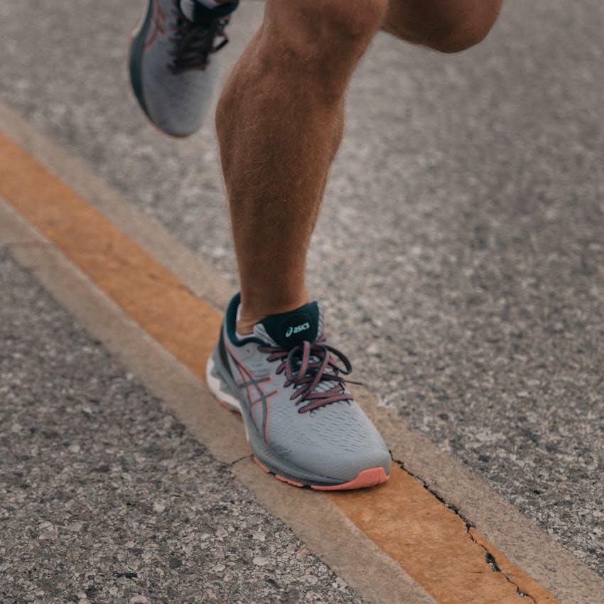 Guía para elegir el ancho correcto de tus zapatillas de running