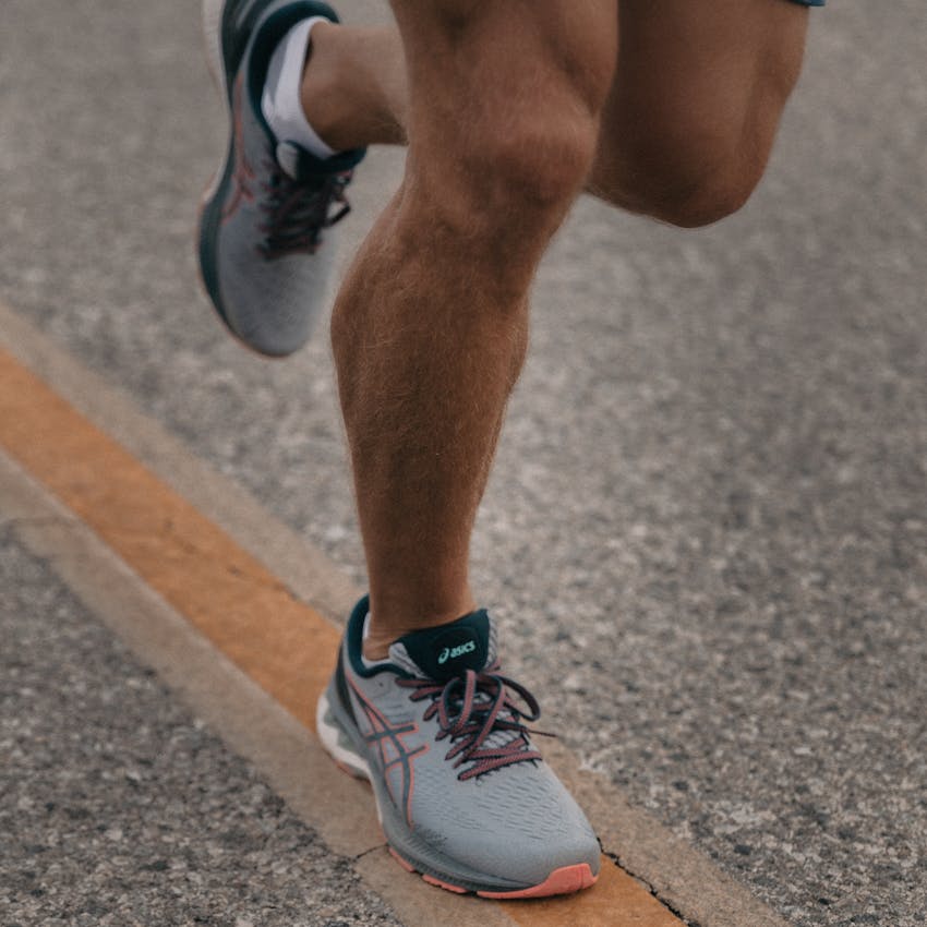 Guida alla larghezza delle scarpe da running